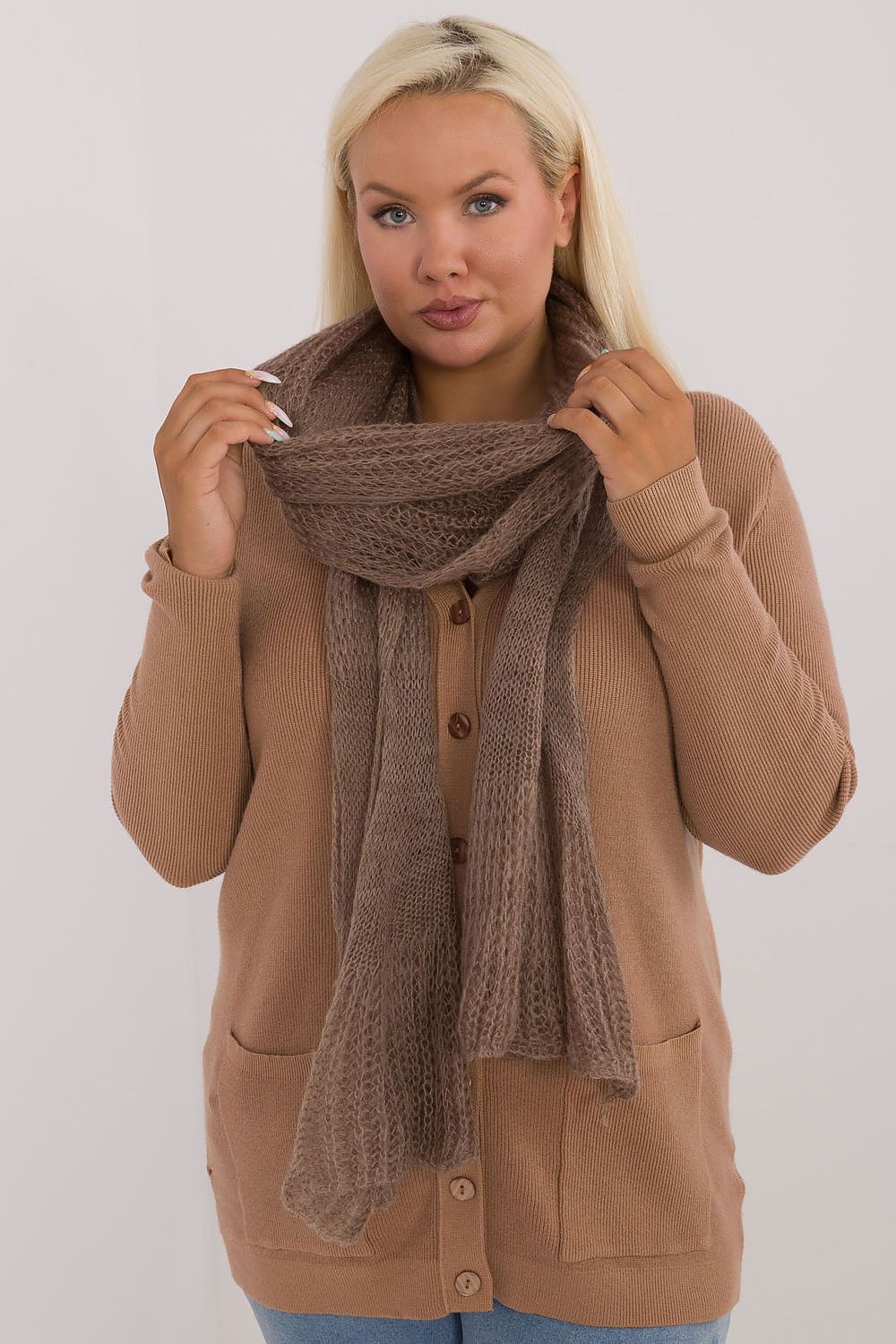 scarf model 200976 AT