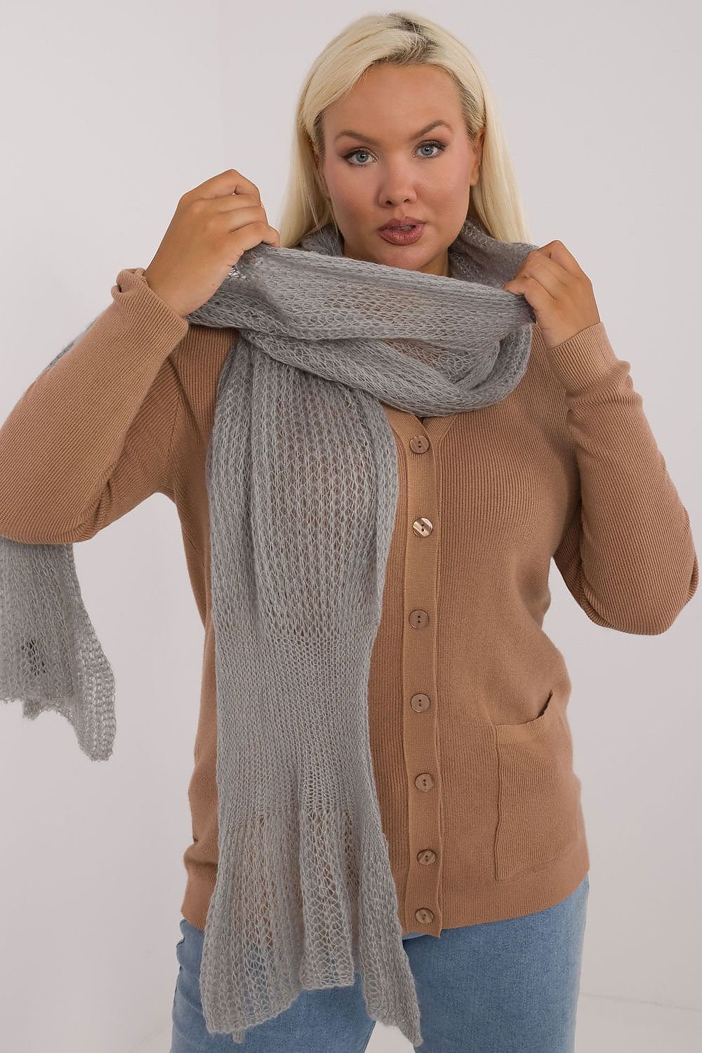 scarf model 200976 AT