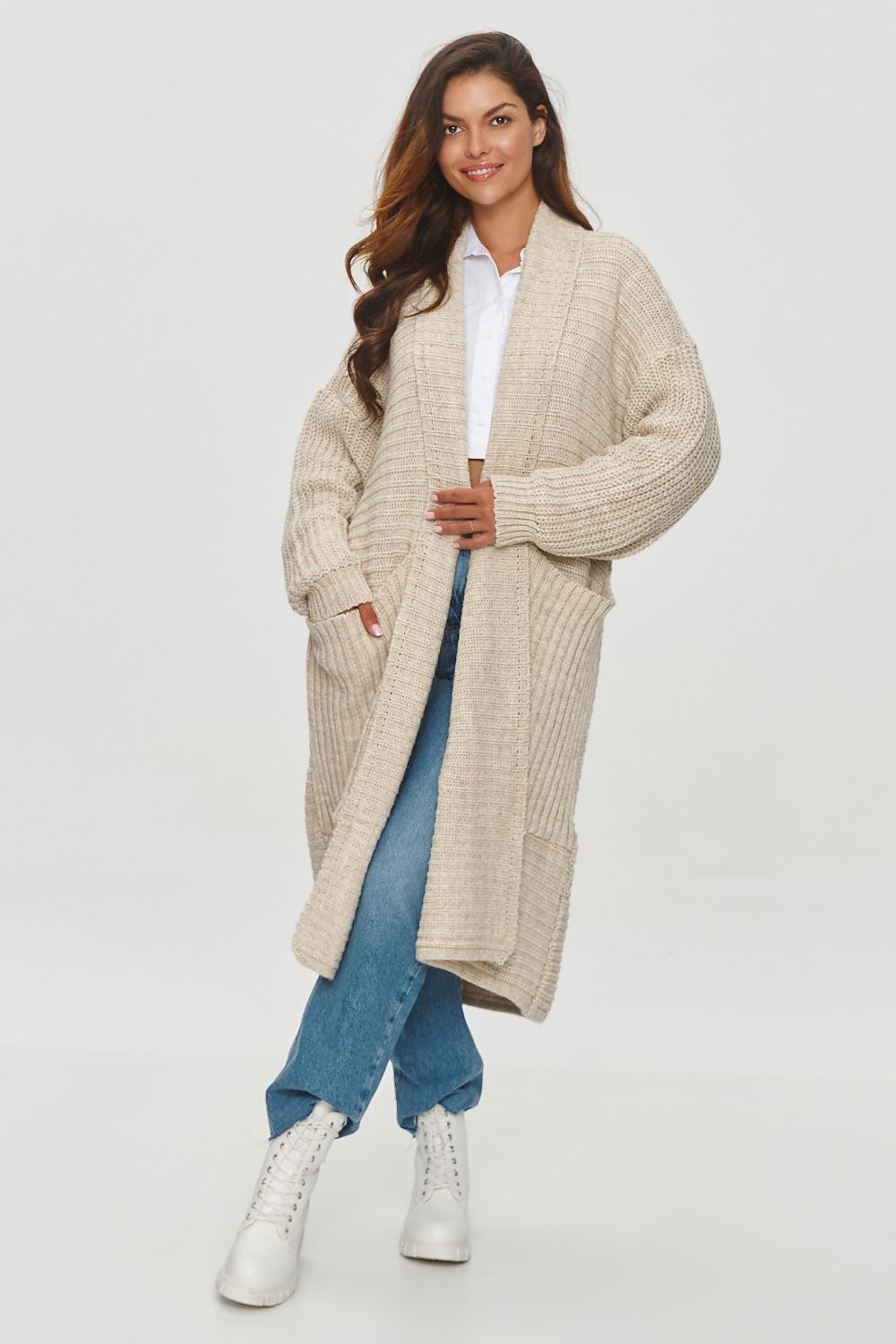 cardigan model 201795 Makadamia