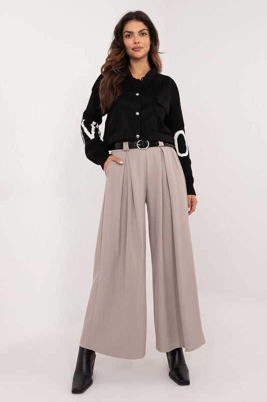 Women's trousers model 201864 Italy Moda