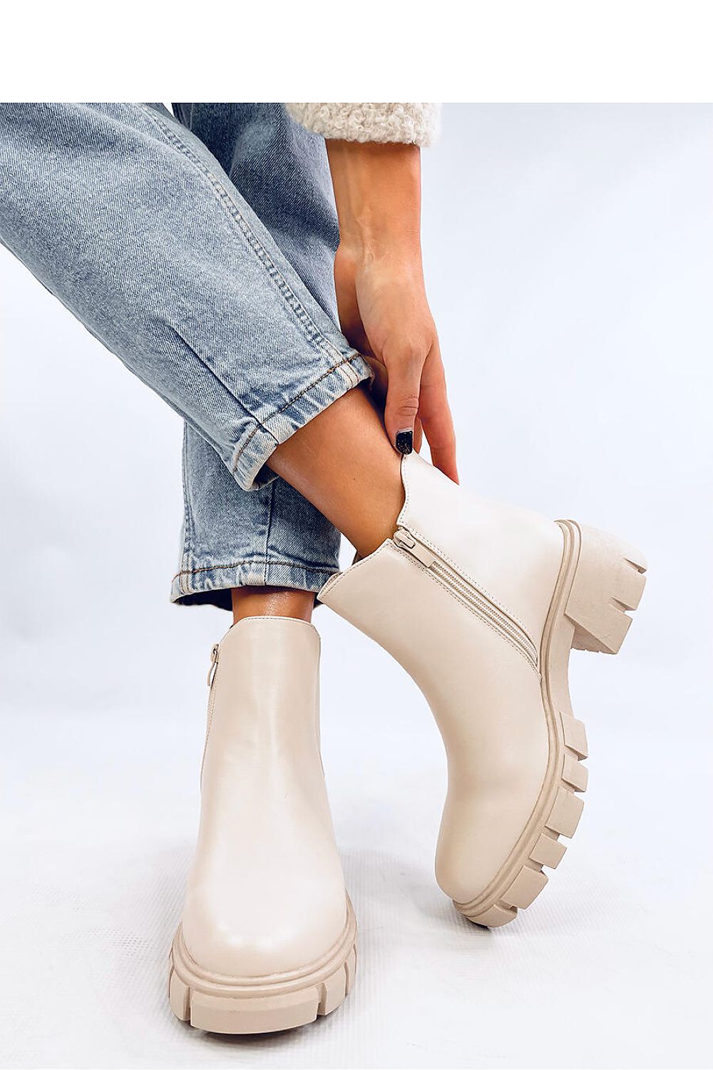 Chelsea boots model 201934 Inello