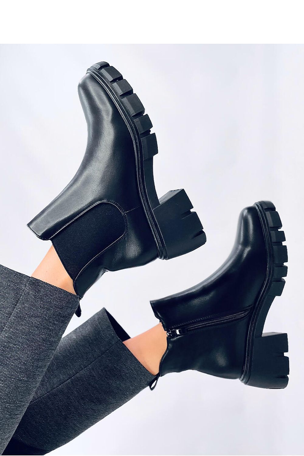 Chelsea boots model 201935 Inello