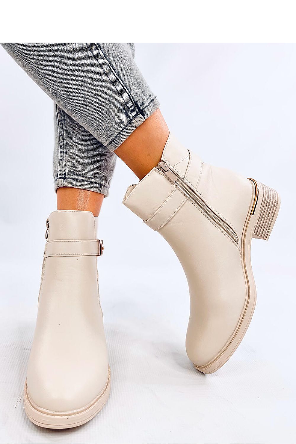 Chelsea boots model 201973 Inello