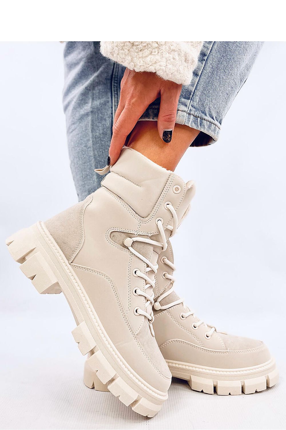 Boots model 201975 Inello