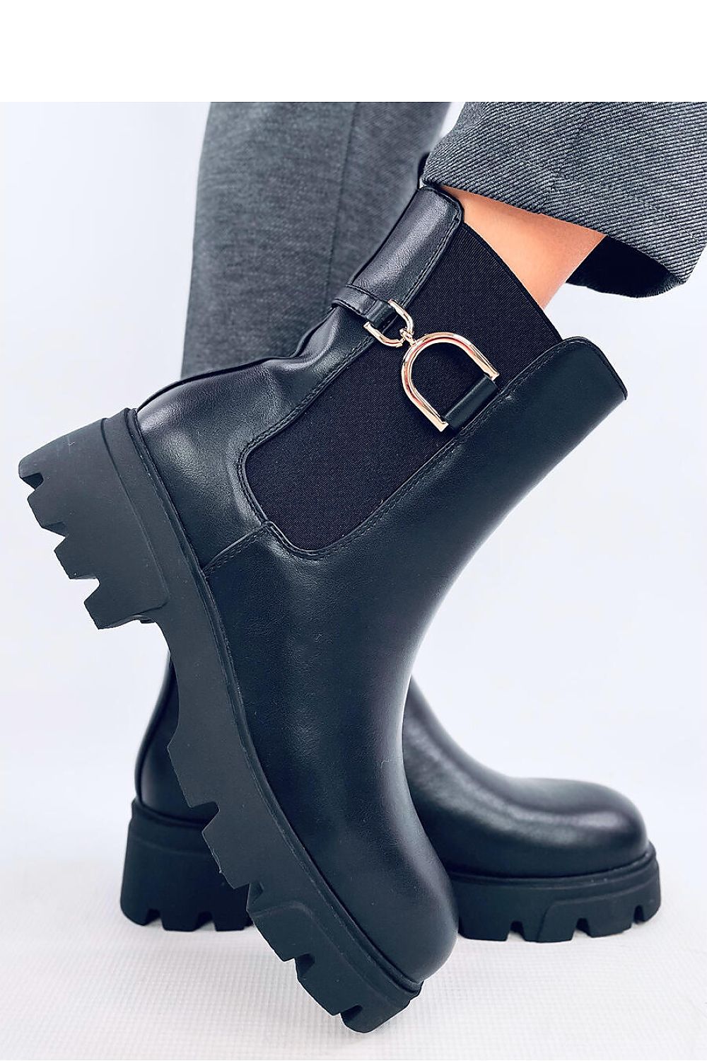 Chelsea boots model 201978 Inello