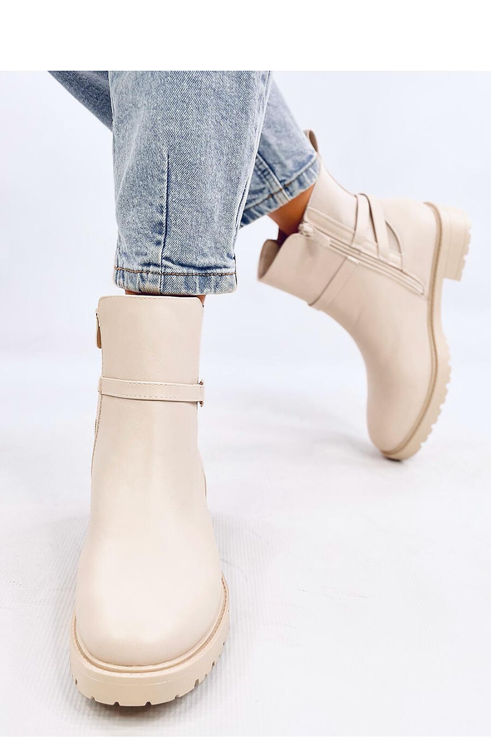 Chelsea boots model 201983 Inello