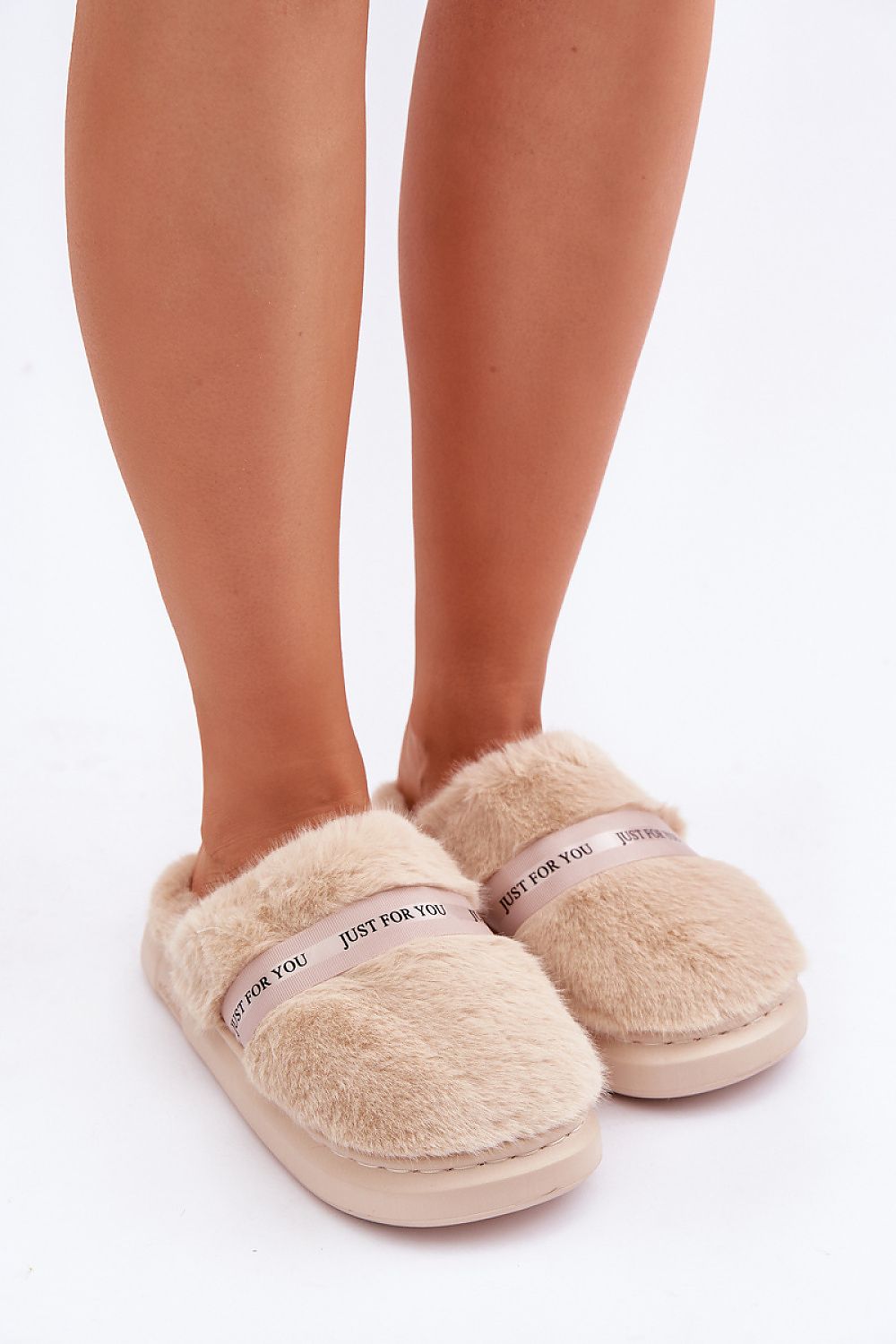 slippers model 204935 Step in style