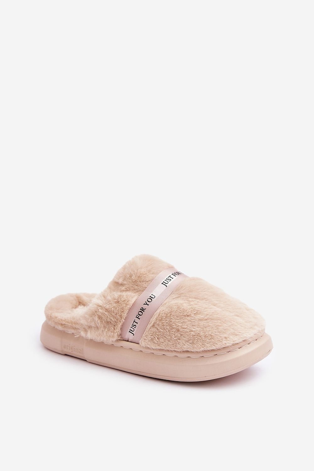 slippers model 204935 Step in style