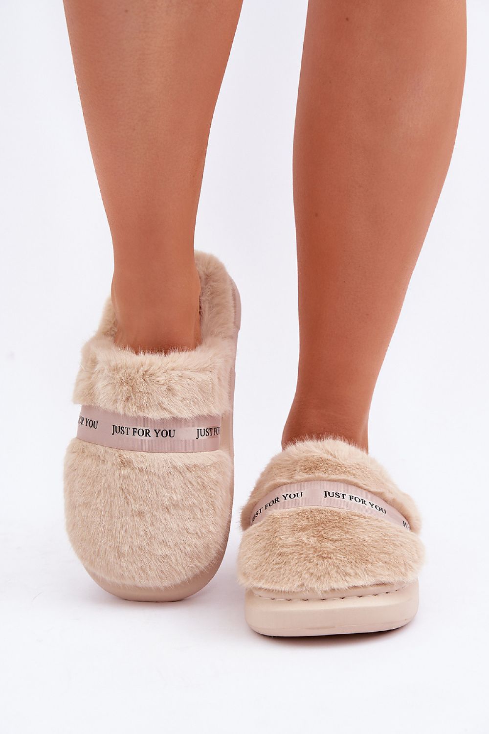 slippers model 204935 Step in style