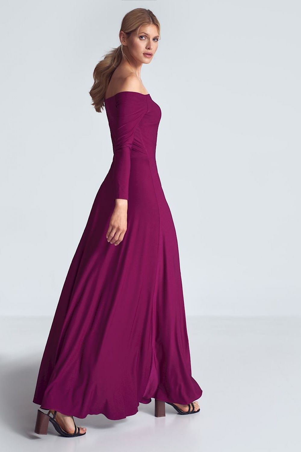 Long dress model 147924 Figl