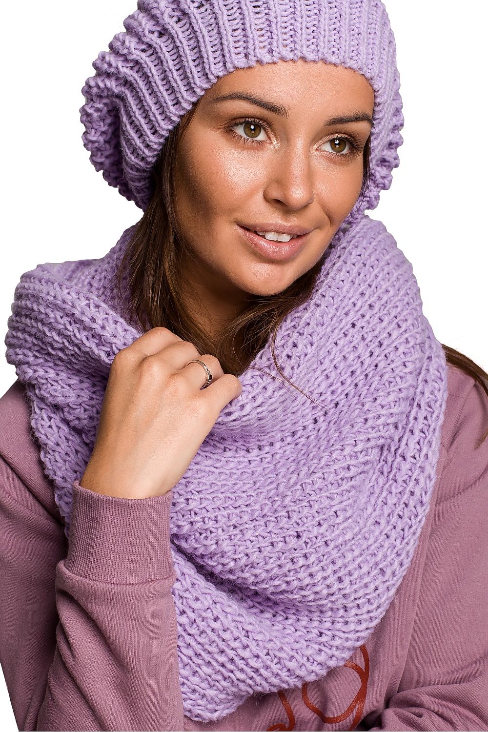 Loop Shawl model 148899 BE Knit