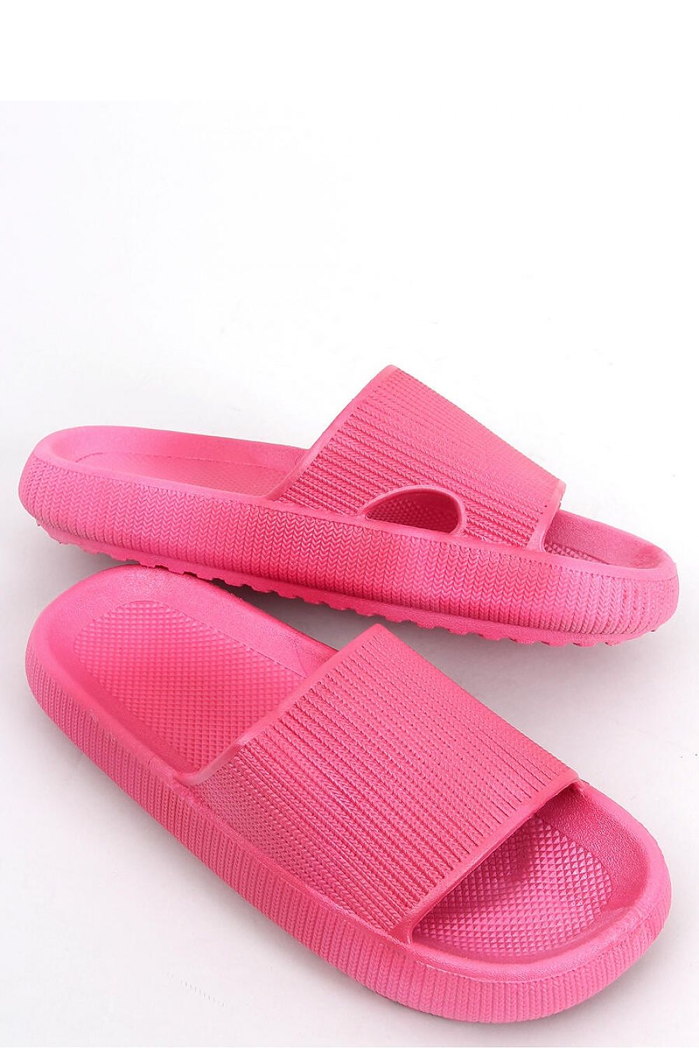 slippers model 162809 Inello