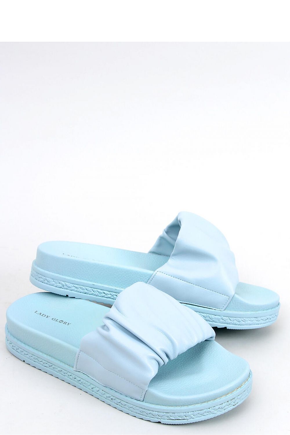 slippers model 165073 Inello