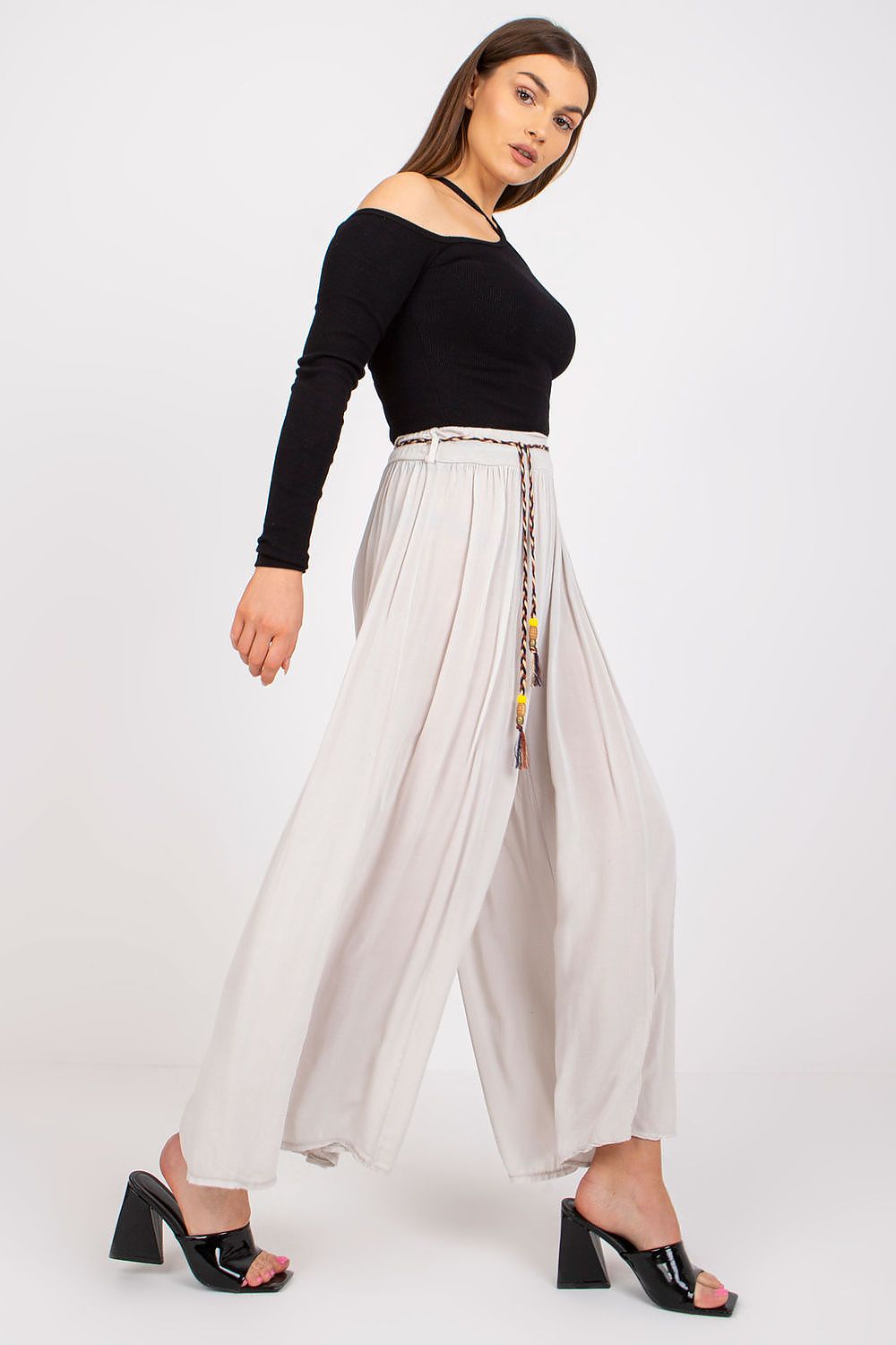 Women's trousers model 196768 Oh Bella