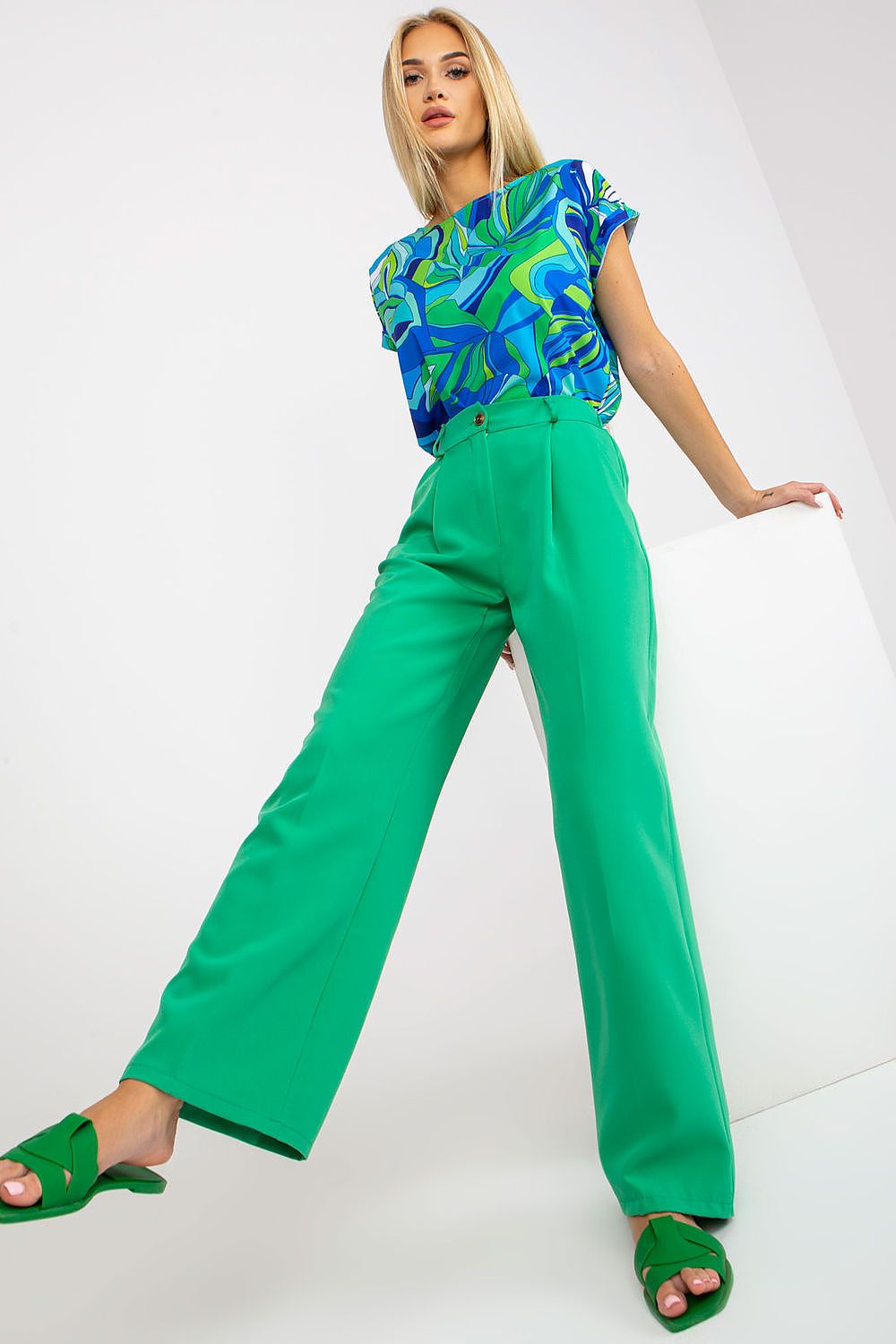 Women's trousers model 181351 Italy Moda