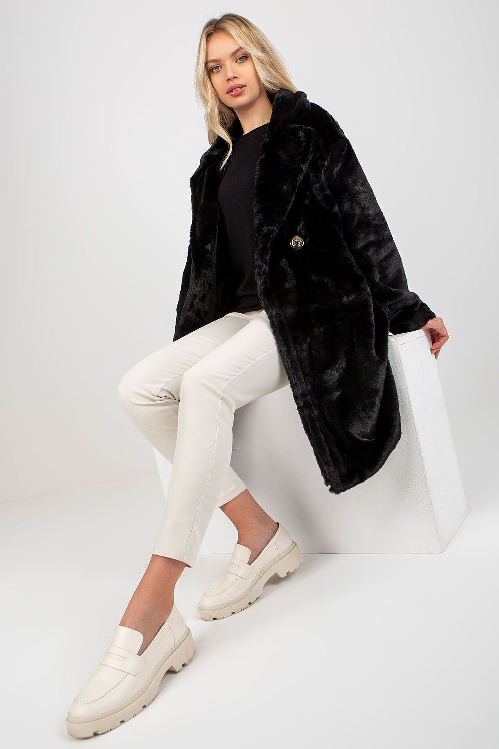 coat model 173335 Och Bella