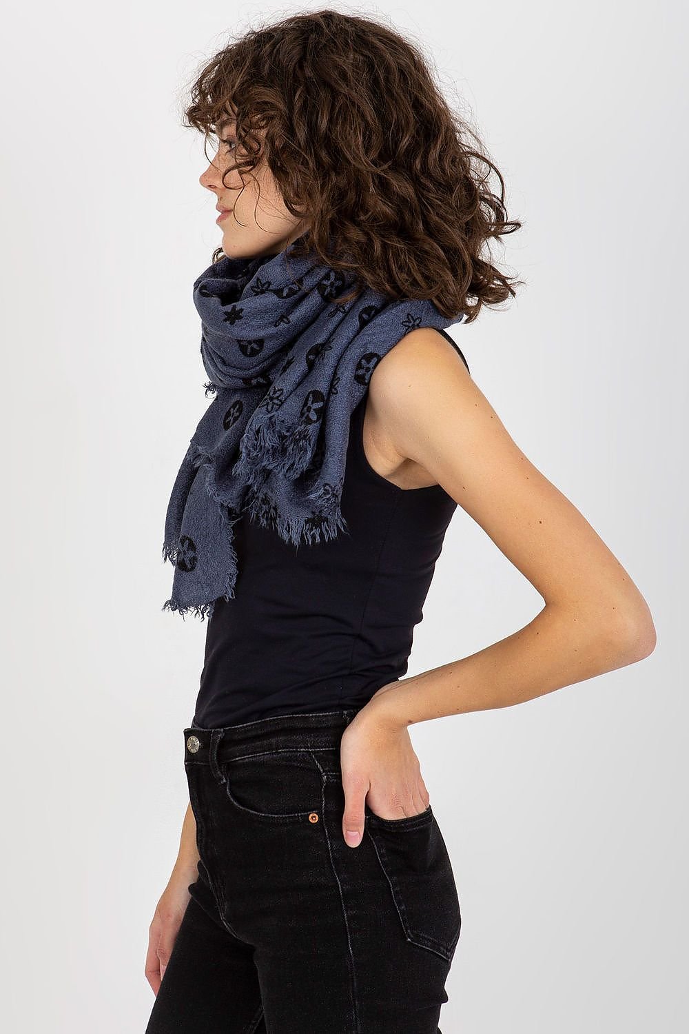 scarf model 174873 AT