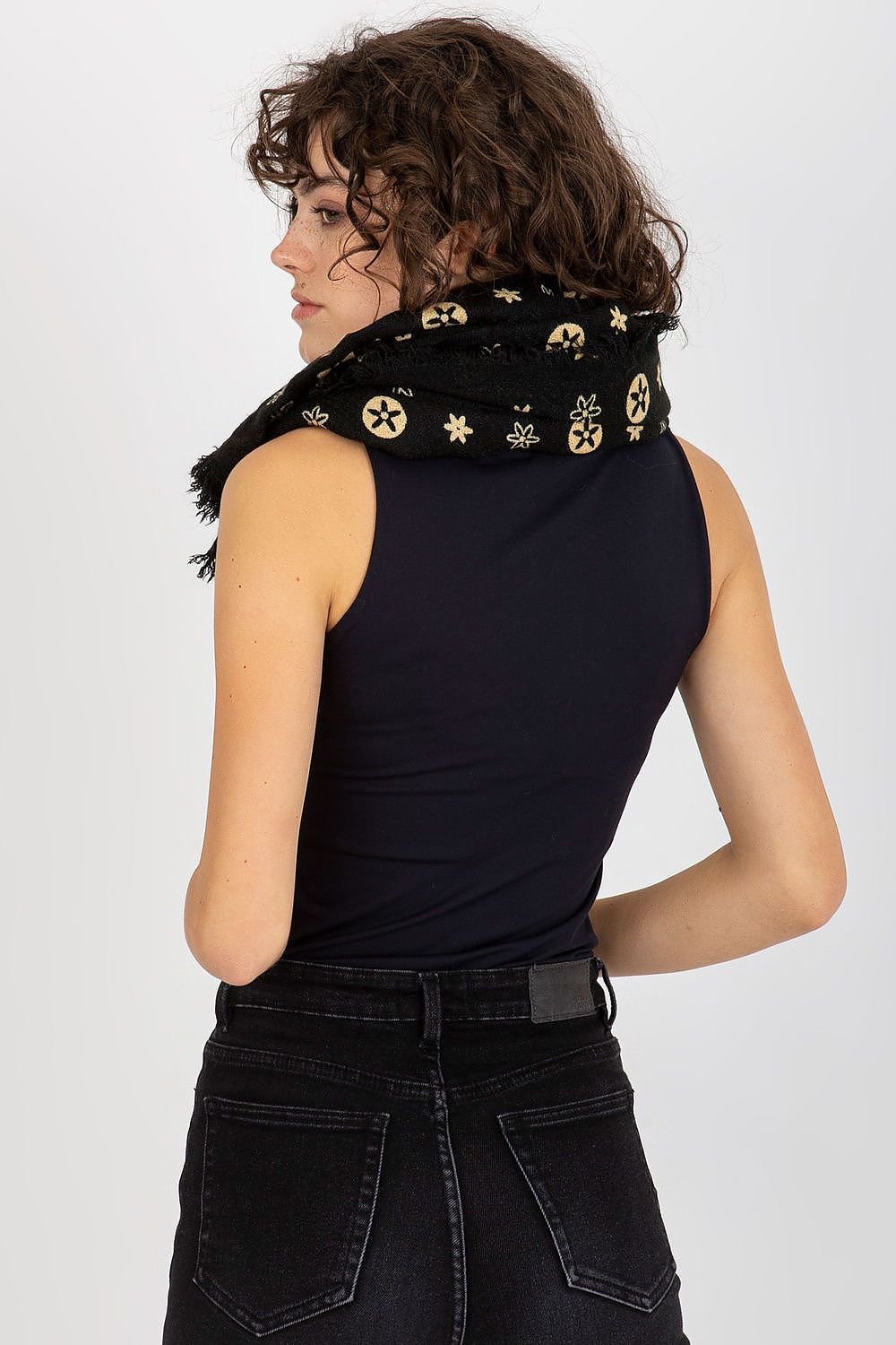 scarf model 174873 AT