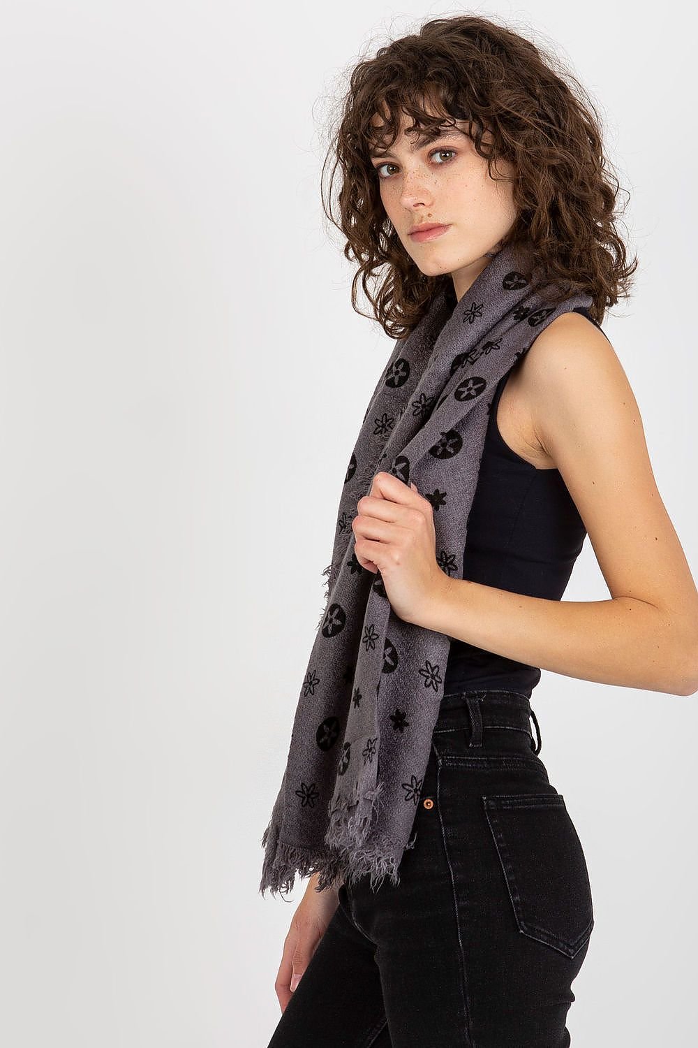 scarf model 174873 AT