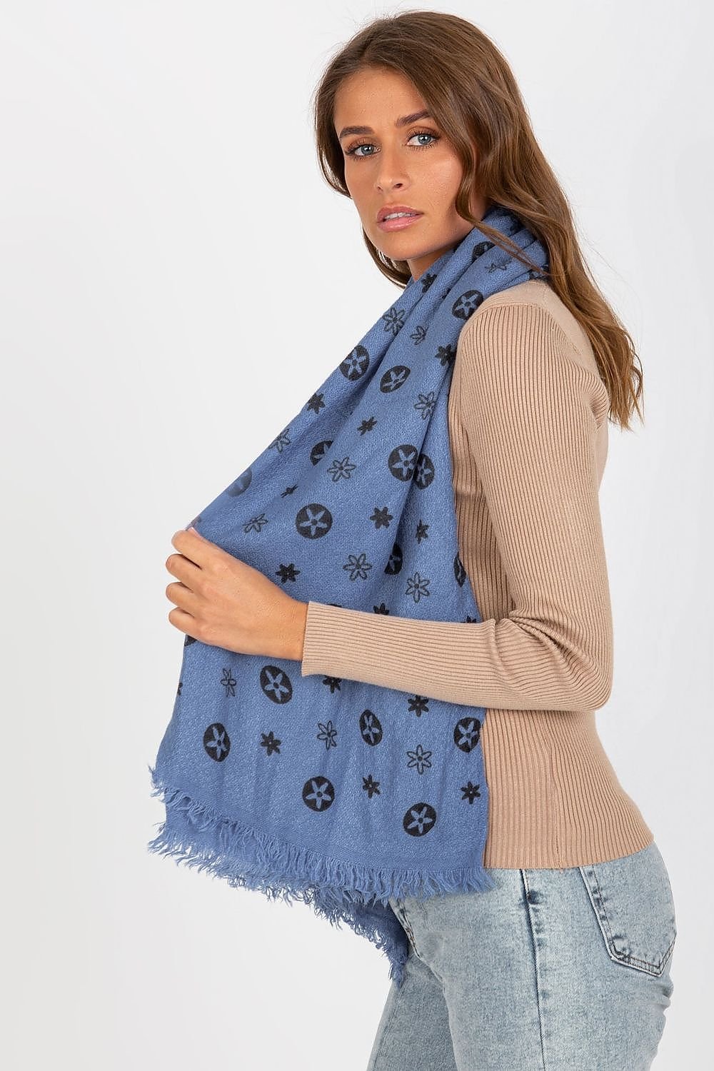 scarf model 174873 AT