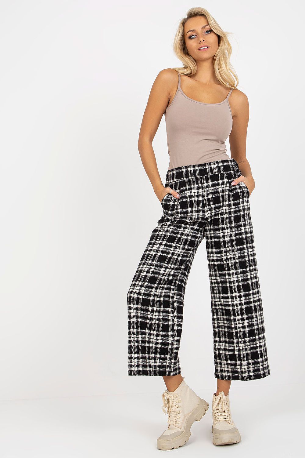 Women's trousers model 175003 Lakerta