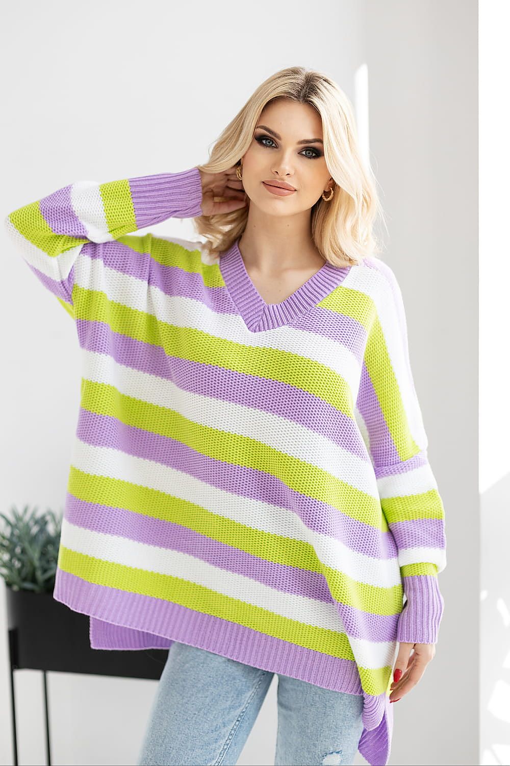 sweater model 178647 PeeKaBoo