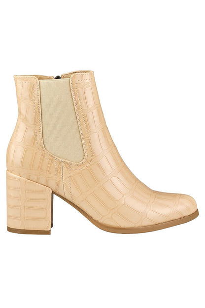 Boots on wedge heel model 184854 PRIMO