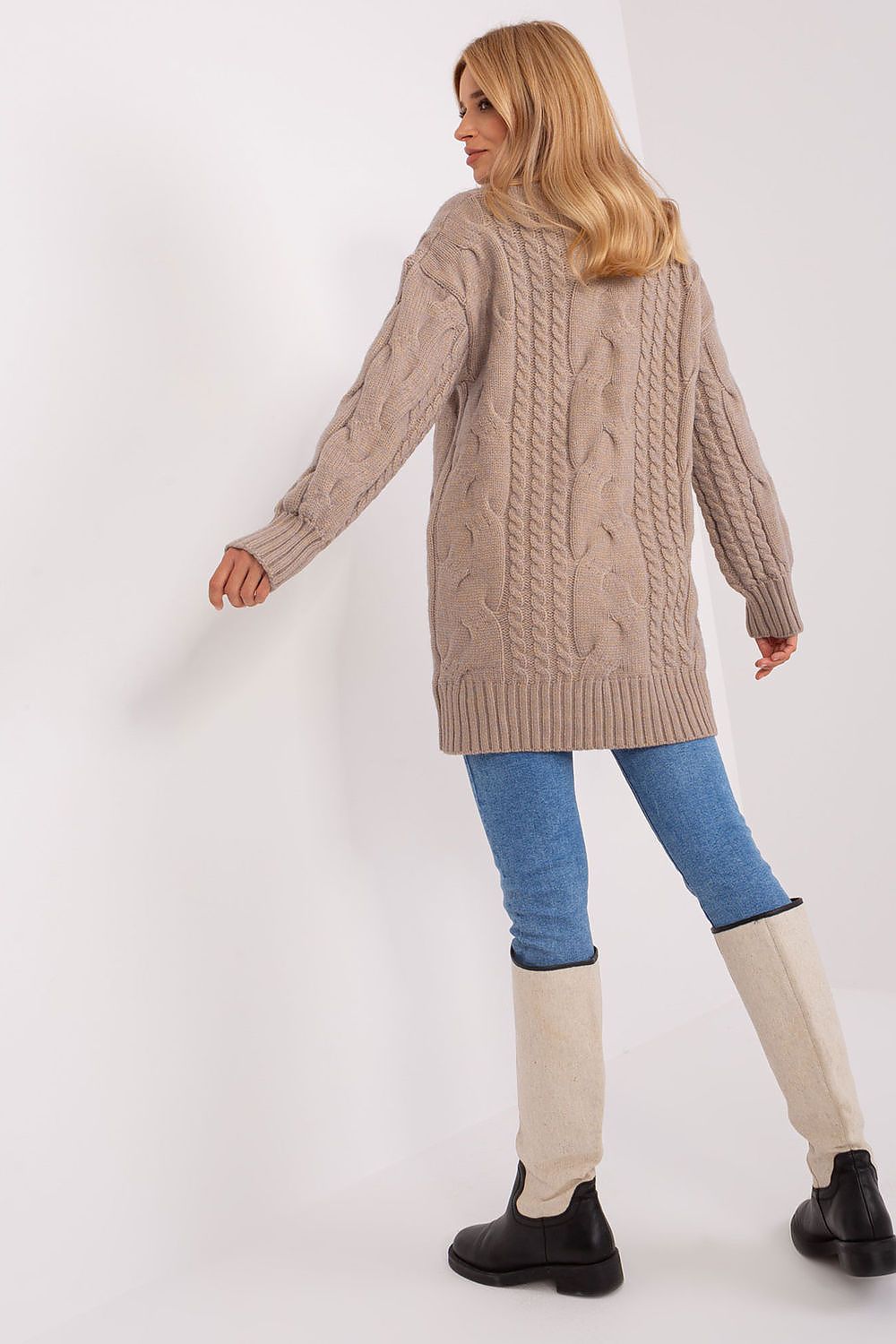 Langer Pullover Modell 185743 AT