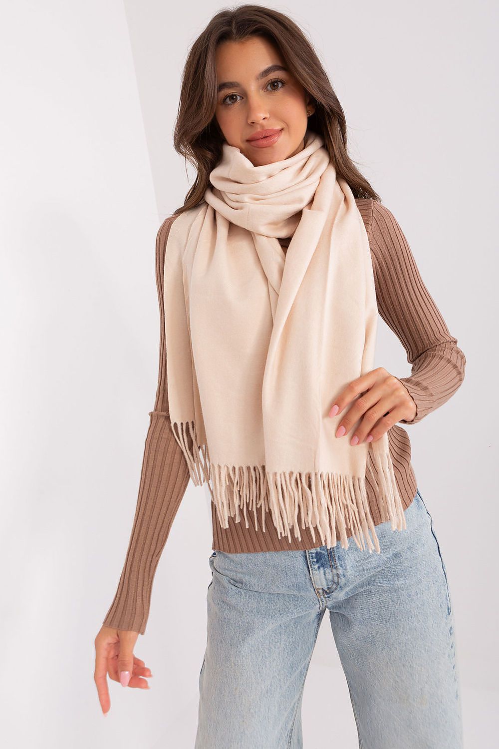 AT Scarf Model 187617 - Stylish and Comfortable