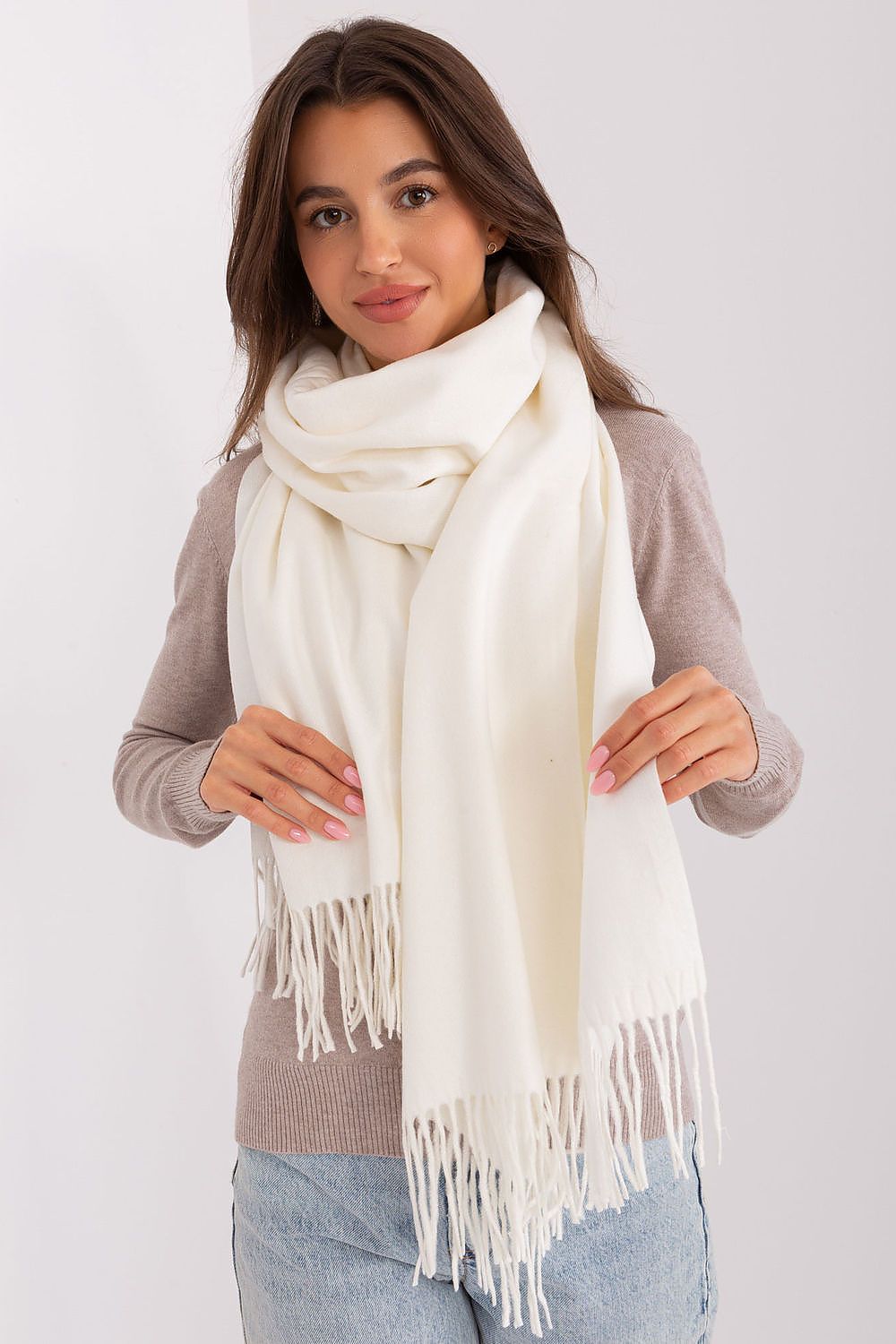 AT Scarf Model 187617 - Stylish and Comfortable