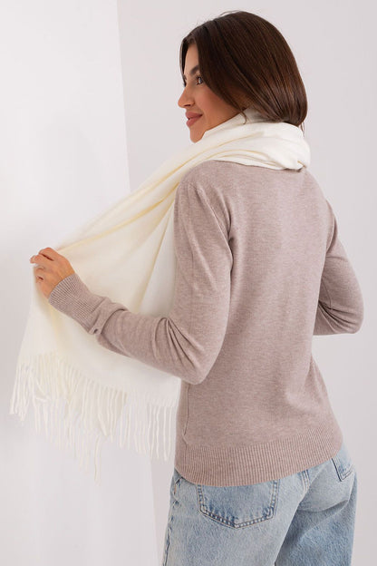 AT Scarf Model 187617 - Stylish and Comfortable